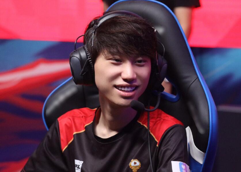 爱游戏-Doinb连续五场比赛得分超过表现优异，MAD不断突破！再创辉煌时刻-爱游戏