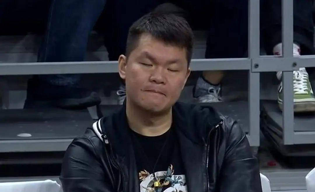 爱游戏全站-Ning在篮网比赛中晋级下一阶段，领先优势明显引发热议！引发球迷热议-爱游戏全站