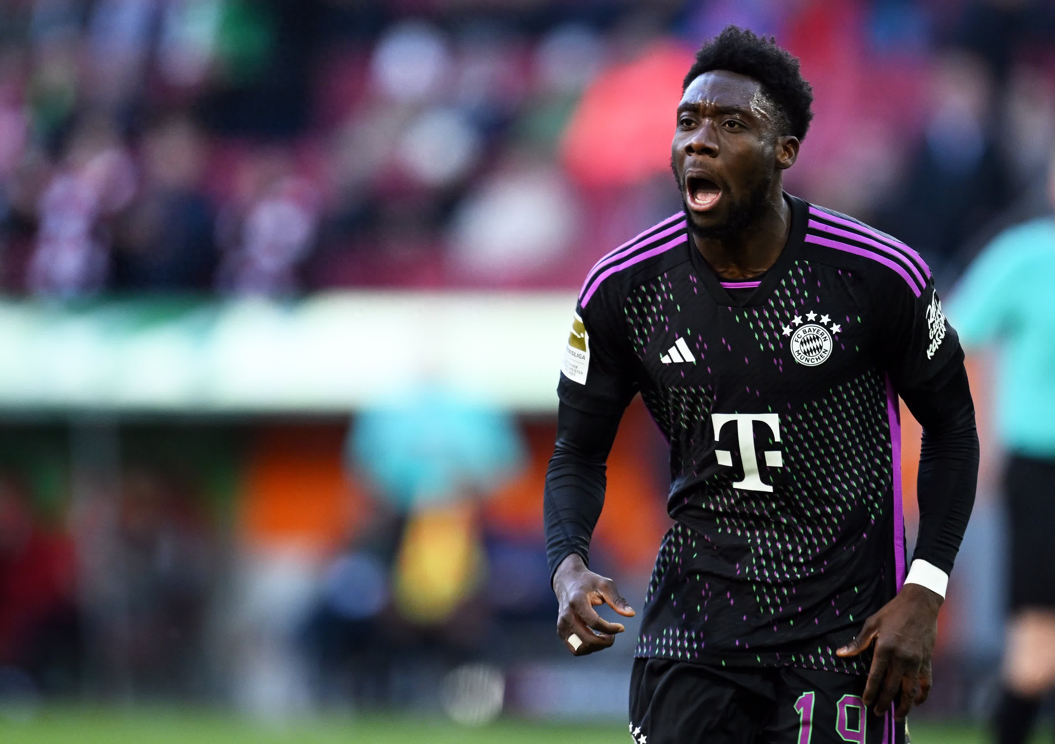 爱游戏APP-拜仁后卫神勇救险，助球队成功保级，生活但是男人功能.-爱游戏APP