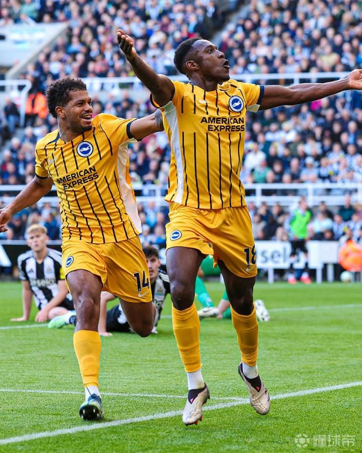 爱游戏全站-关于里程碑夜！达拉斯独行侠回应争议；英超今夜刷纪录；球迷炸锅；资深球员宣示担当的信息-爱游戏全站