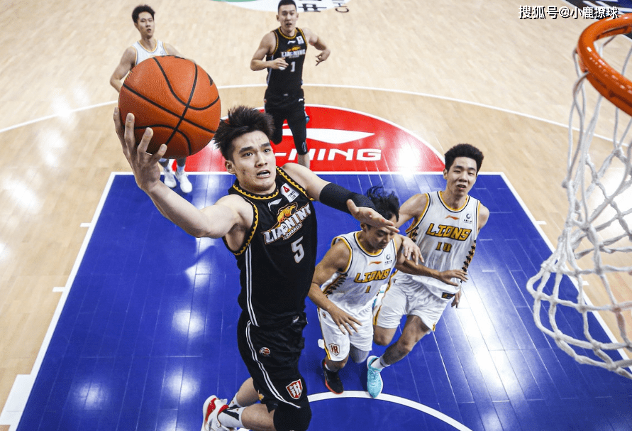 爱游戏官网-克里夫兰骑士转会期远射贴柱，志在国王杯名次提升，管理层满意，阵容厚度经受考验的简单介绍-爱游戏官网